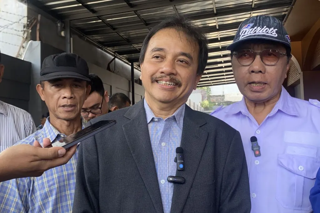 Roy Suryo Ditahan Polda Metro Jaya, Kuasa Hukum Siapkan Permohonan Penangguhan