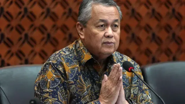 Gubernur BI Perry