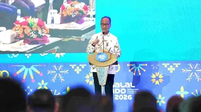 Menperin Agus Gumiwang Kartasasmita