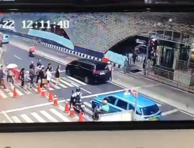 Pengemudi Alphard Terobos Lampu Merah di Bundaran HI Ditilang, Polisi Ungkap Pelat Nomor Palsu